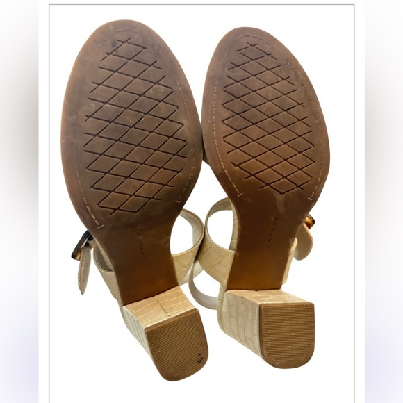 RIALTO Cream Croc-Embossed Double-Strap Saomi Sandal - Women Size 7.5 - Picture 4 of 5